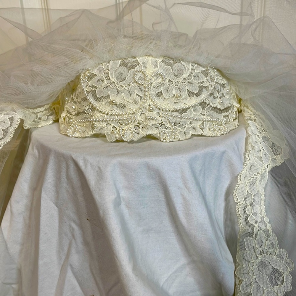 Vintage 1970’s Juliet Bridal Cap and Veil